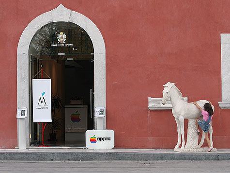 All About Apple - Forte dei Marmi